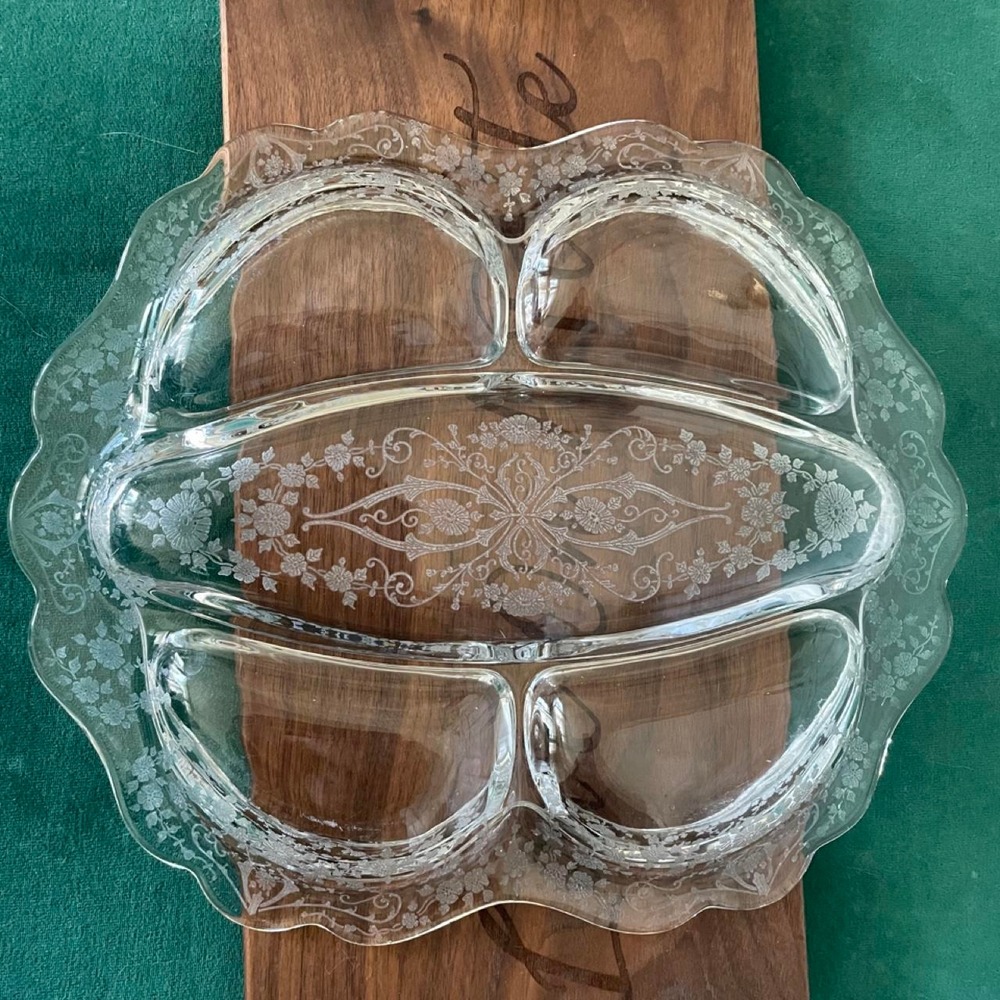 Vintage Cambridge Glass 5-part divided relish dish - Picture 4 of 4